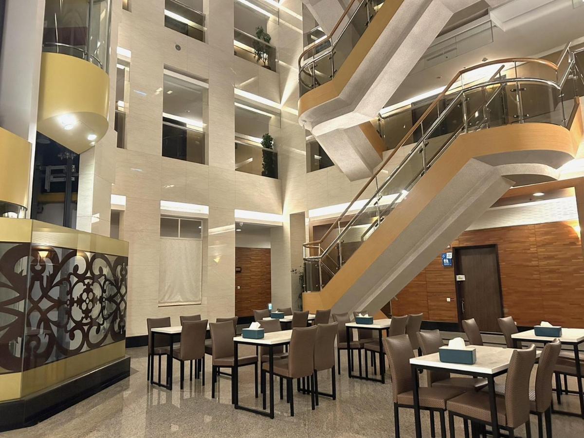 Check Inn Select Taipei Nangang Exterior photo
